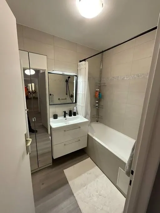 Appartement Chic Parisian Sacre Coeur Views France