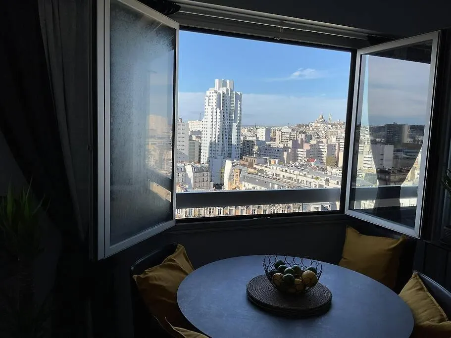 Appartement Chic Parisian Sacre Coeur Views  Paris