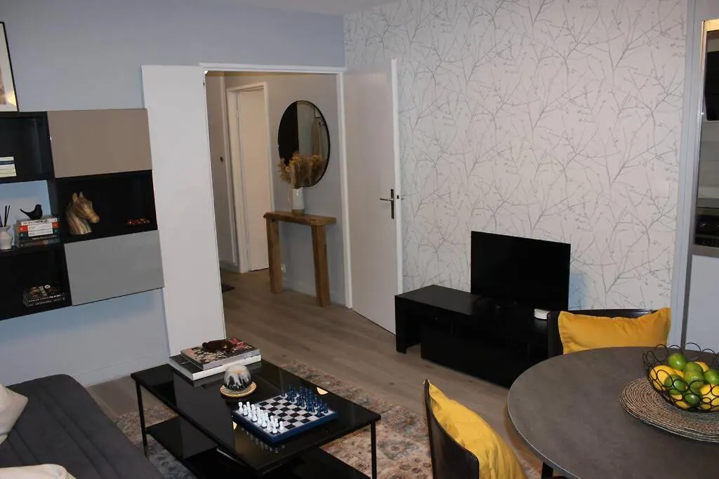 Appartement Chic Parisian Sacre Coeur Views 0*, Paris