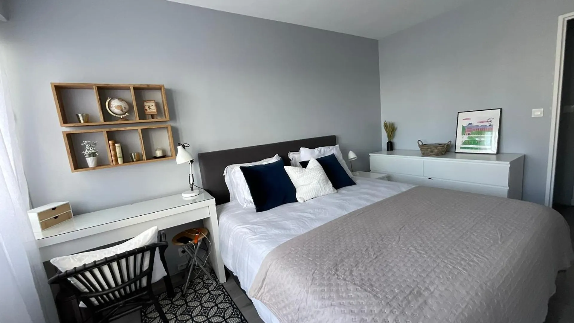 Appartement Chic Parisian Sacre Coeur Views  Paris