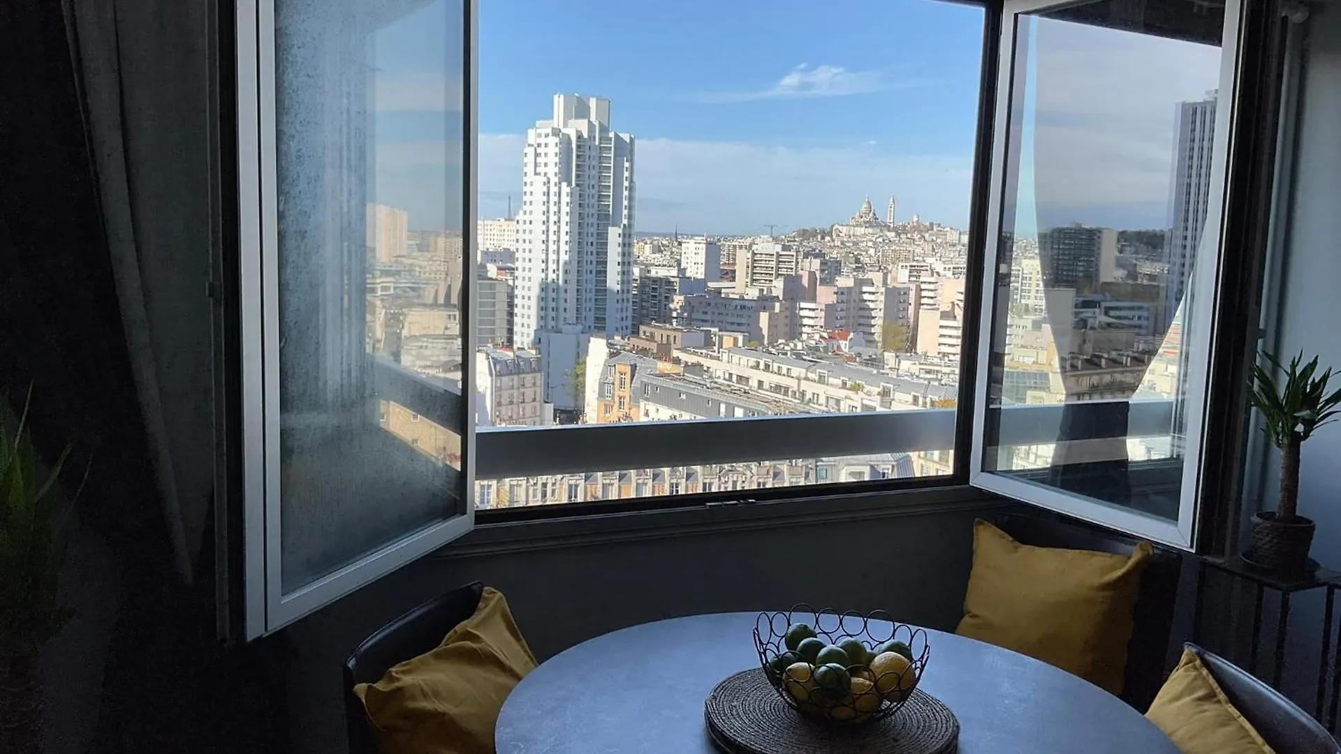 Appartement Chic Parisian Sacre Coeur Views Paris